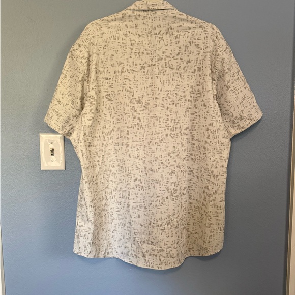 Lululemon Airing Easy Shirt Men XXL Green White Button Up Athletic Vented - Picture 2 of 7